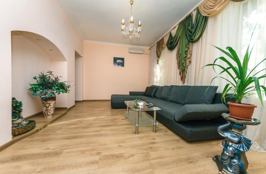 Two Bedroom Apartment On Liuteranska Street เคียฟ ภายนอก รูปภาพ