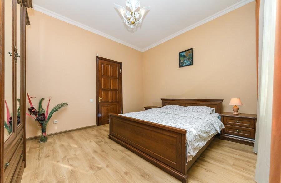 Two Bedroom Apartment On Liuteranska Street เคียฟ ภายนอก รูปภาพ